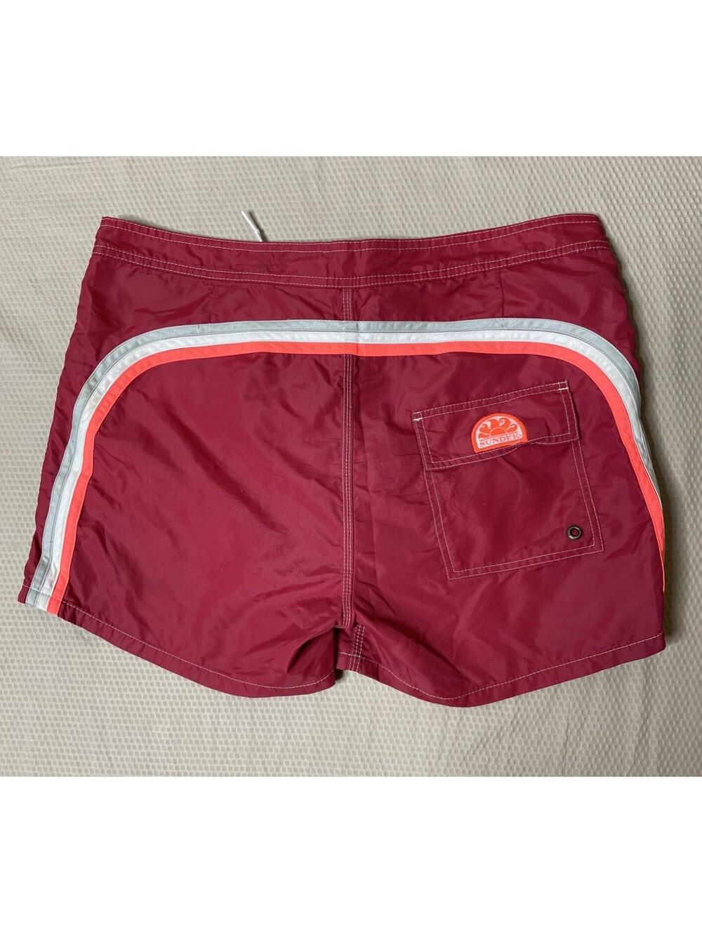 Sundek Red Nylon Swim Surf Board Shorts Men’s Size 33 Rainbow Stripes Lined
